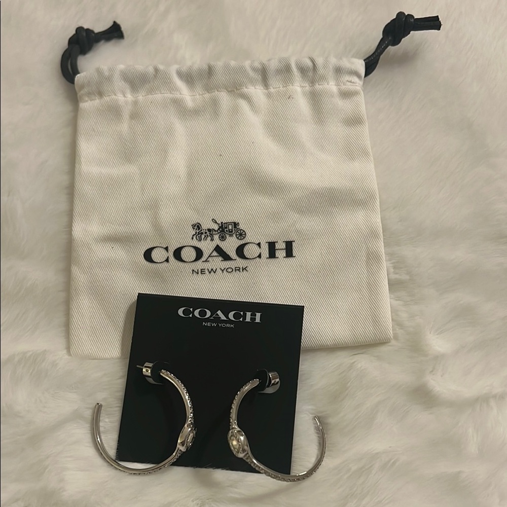 Coach Silver Women's hoop earring with Dust Bag - Picture 4 of 6